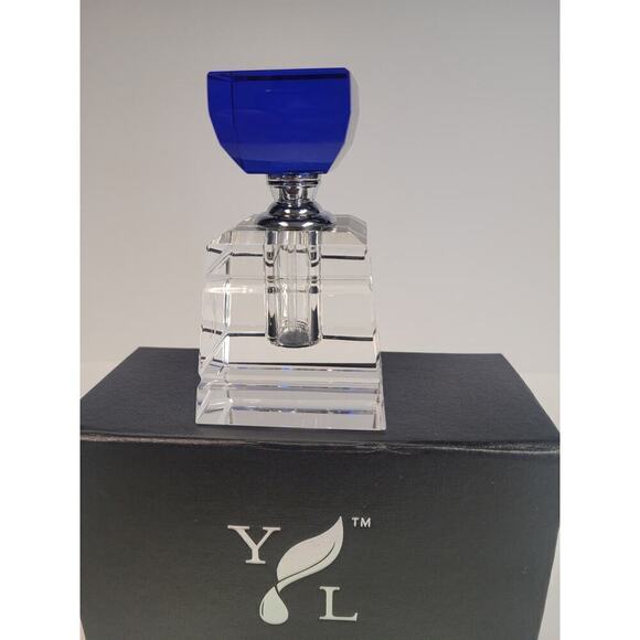 Young Living Essential Oils Glass Perfume Bottle NEW Blue & Clear Logo with Box - Picture 3 of 9
